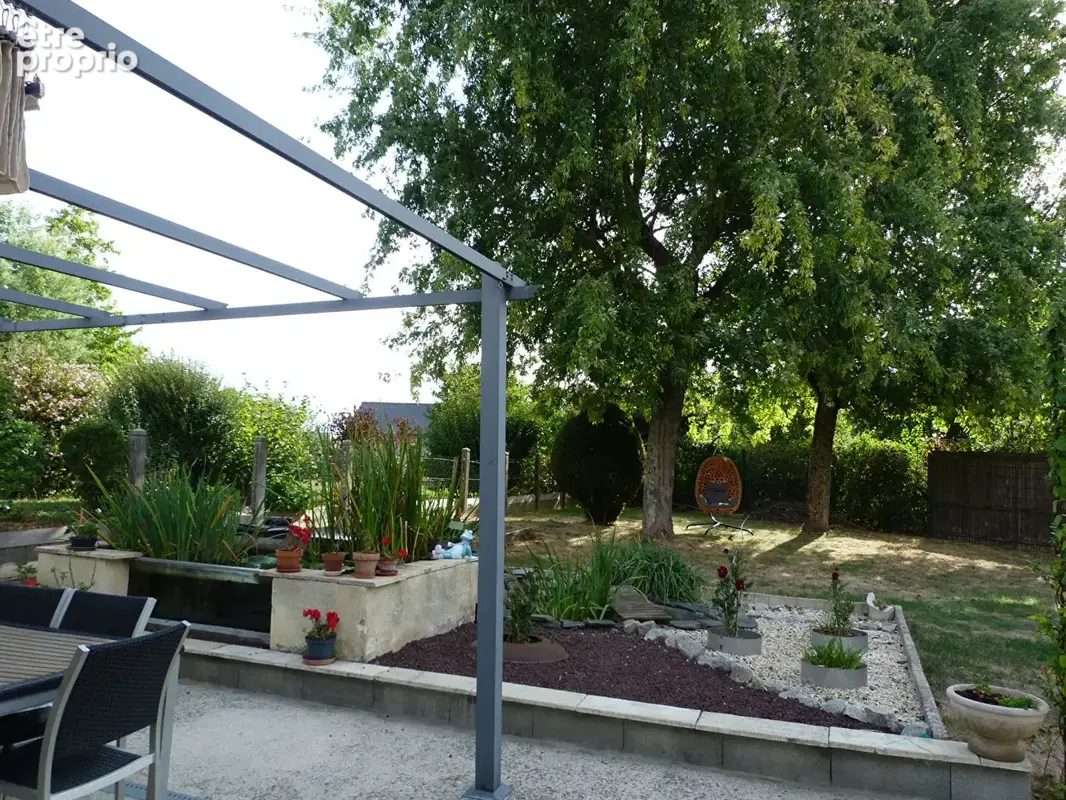 BALLOTS - 1/2 Chambres - jardin. - photo 2