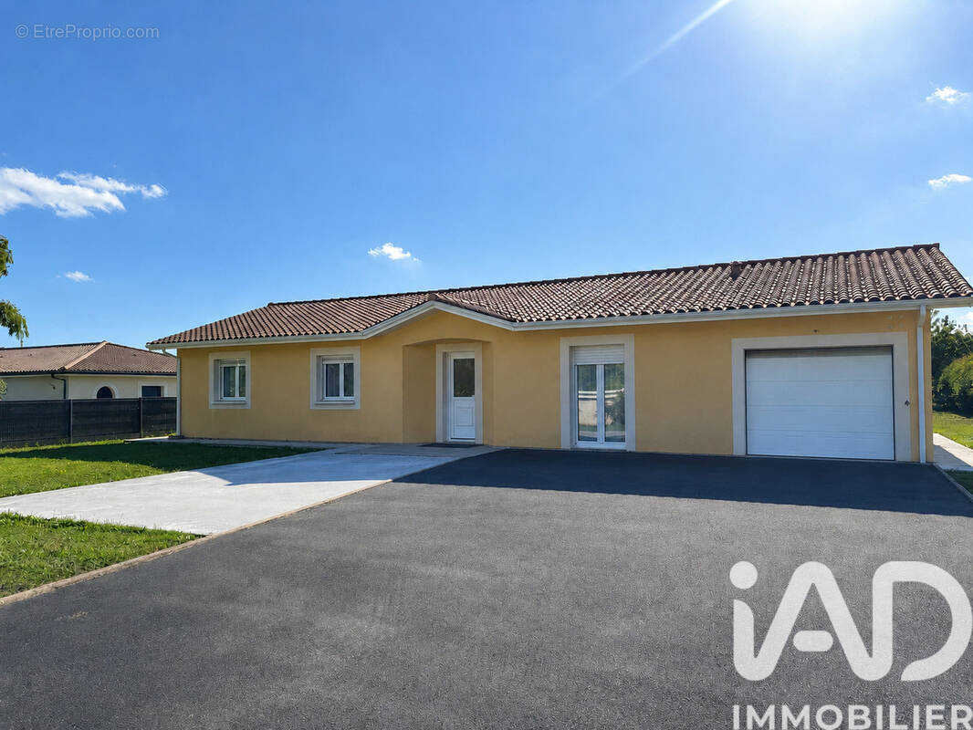 Photo 1 - Maison à CERCOUX