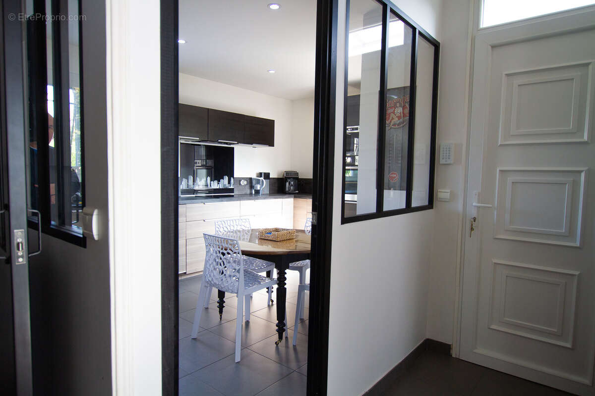 Maison à VILLENEUVE-LE-ROI