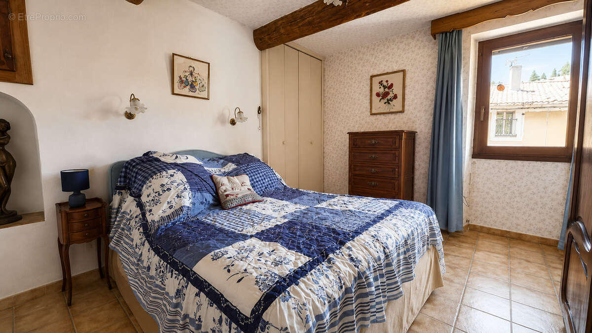 Maison à CADENET