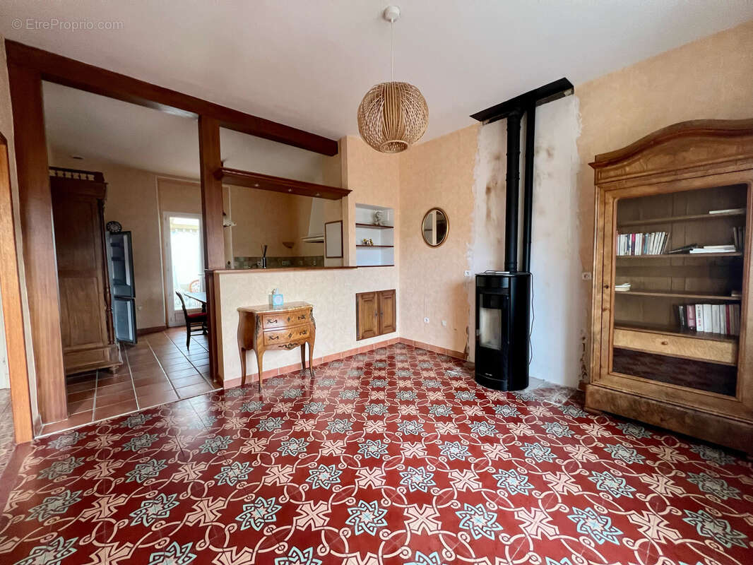 Maison à SAINT-LAURENT-DE-LA-CABRERISSE