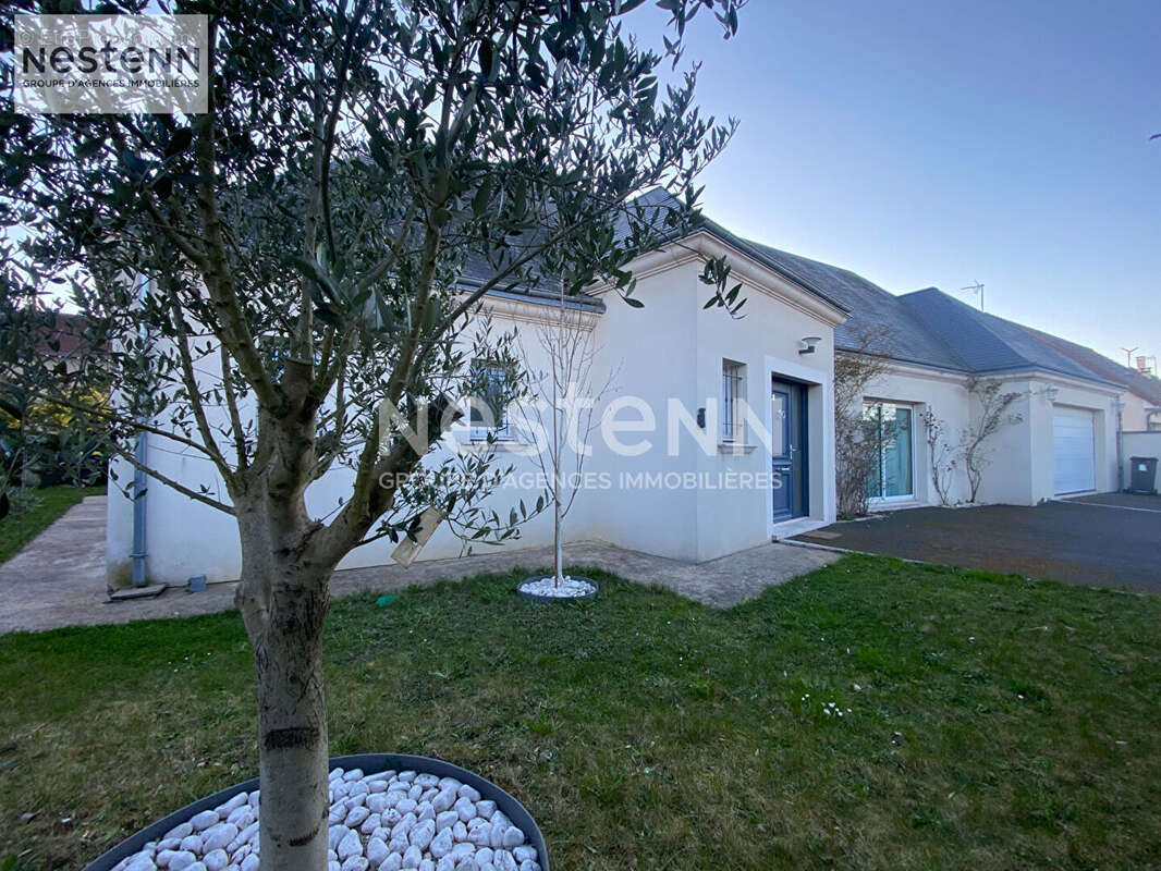 La Chaussée-Saint-Victor / magnifique maison contemporaine de 235 m² à découvrir ! - photo 2