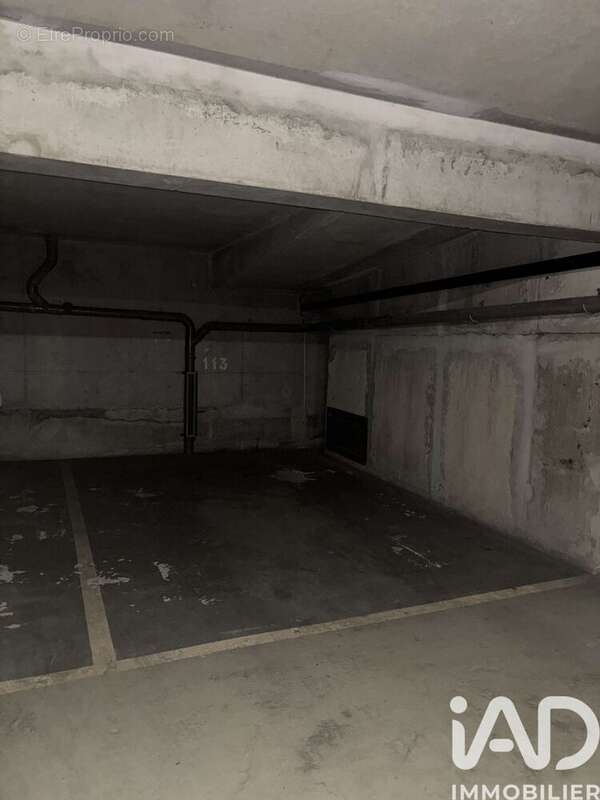 Photo 2 - Parking à MONTROUGE