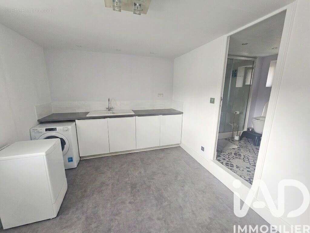 Maison 151 m² à Rouillac  - photo 7