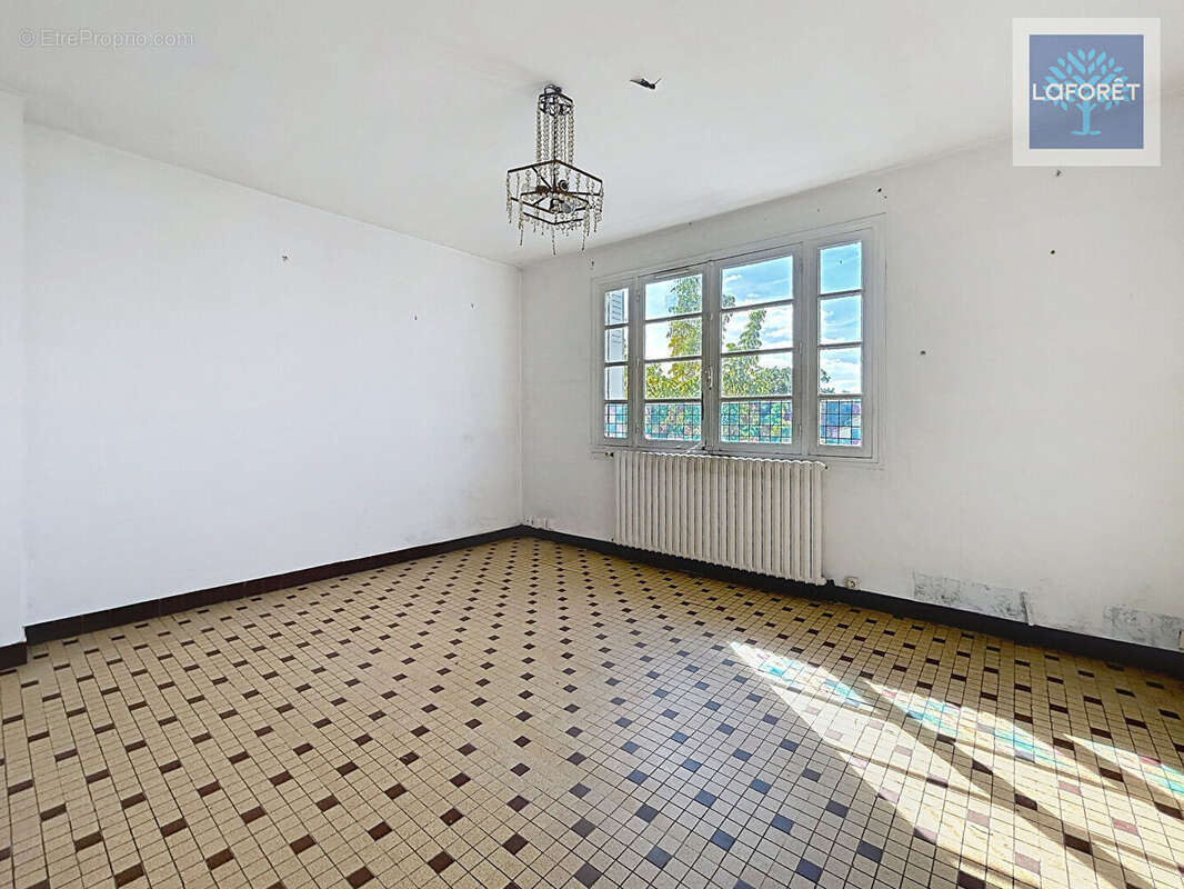 Maison proche toutes commodités, 3 chambres, garage et jardin clos - photo 5
