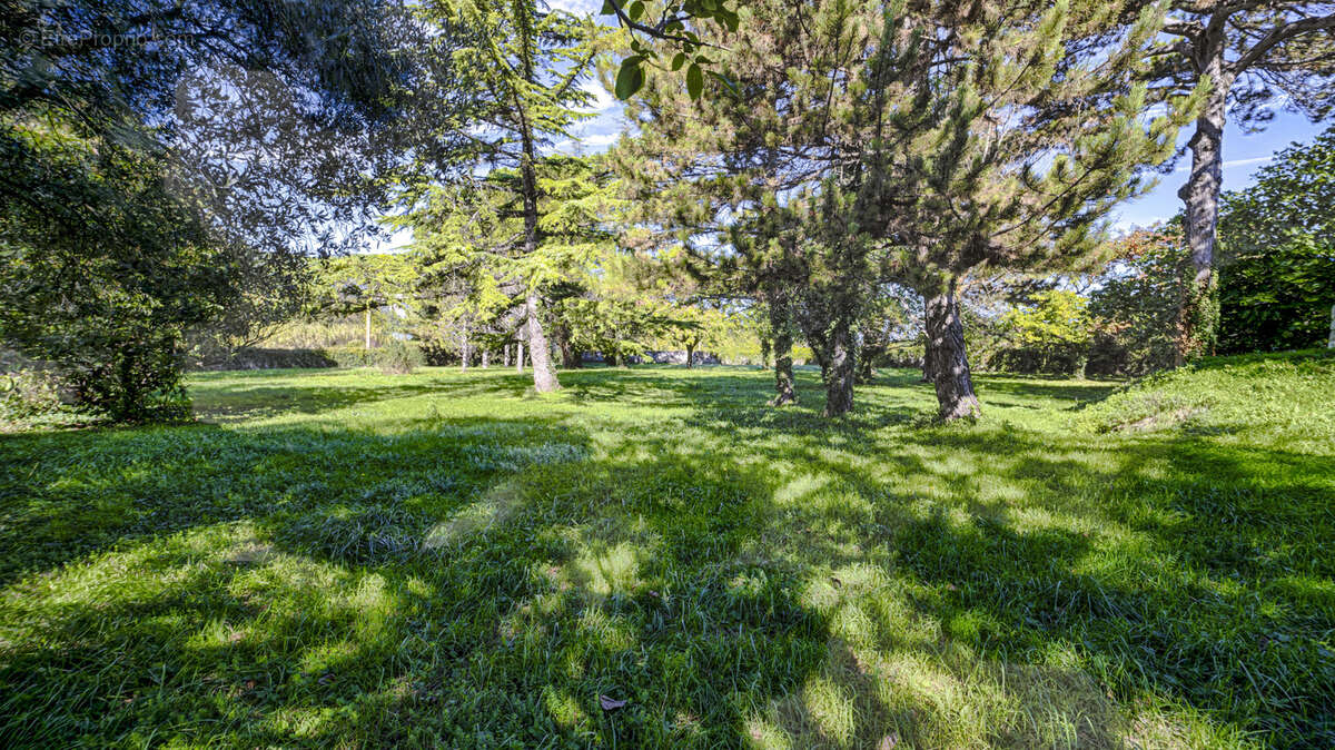 Maison à LA COUCOURDE