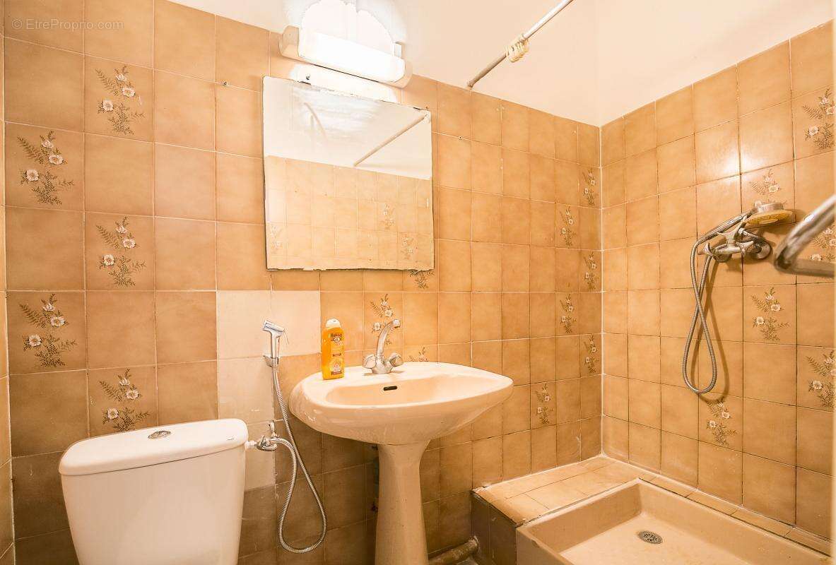 Appartement à MARSEILLE-2E