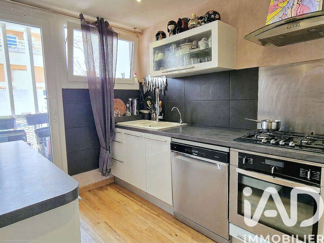 Photo 4 - Appartement à MARSEILLE-5E