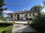 Maison à CHAILLAC-SUR-VIENNE