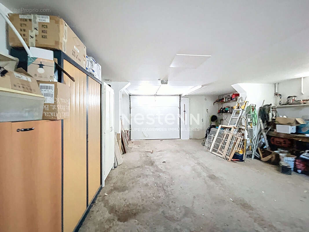 Maison à SAINT-MARTIN-DE-LA-BRASQUE