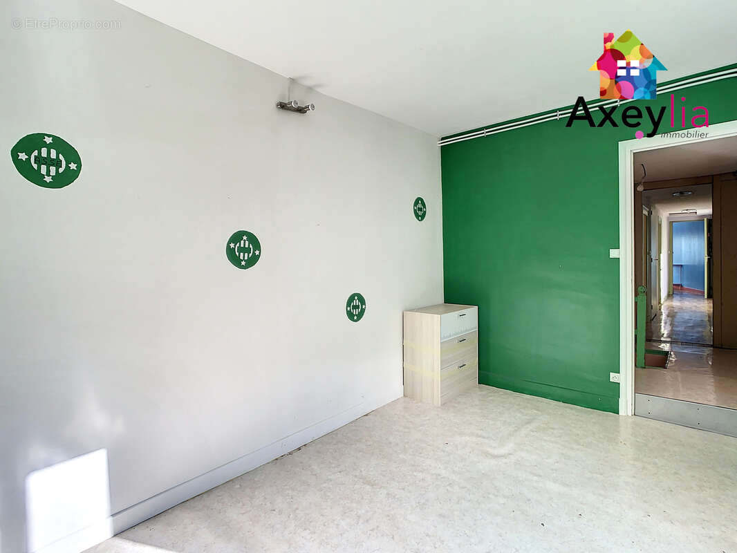 Maison à VILLEMONTAIS