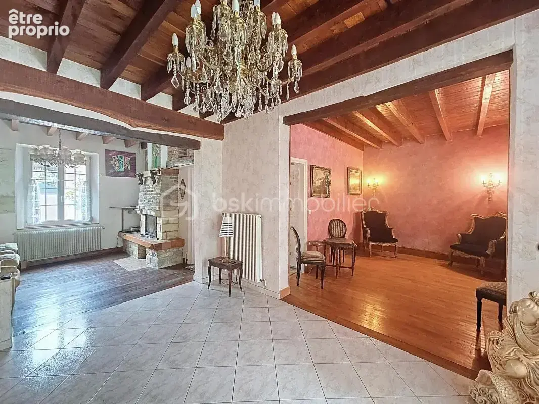 Maison de caractère – 266 m² – 6 chambres – Jardin - photo 3