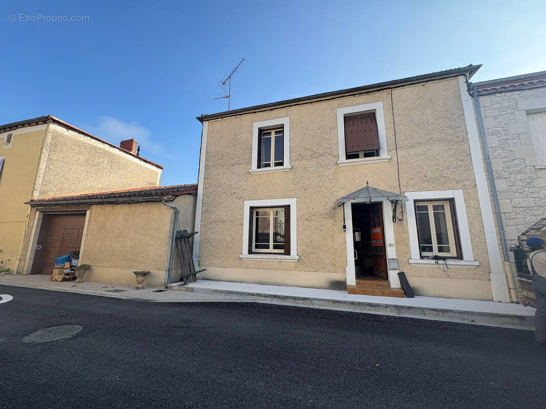 Maison à BOURLENS