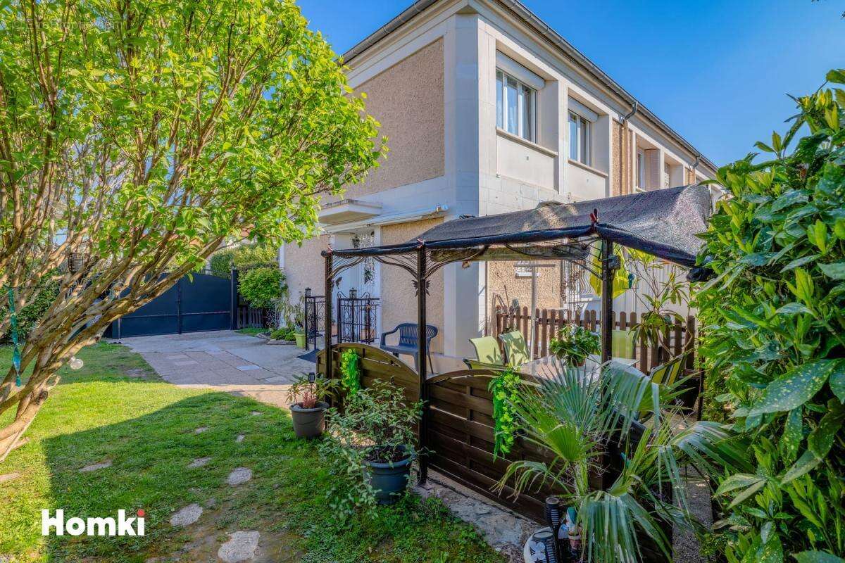 Maison à VILLEURBANNE