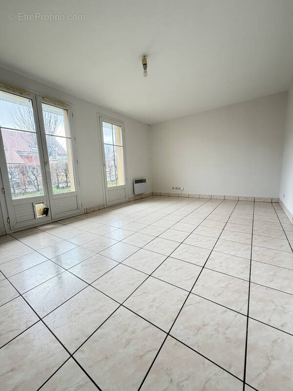 Appartement à LIMOURS