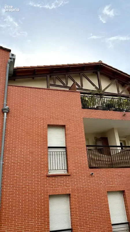 Appartement de type T2 avec  terrasse et parking privatif. - photo 11