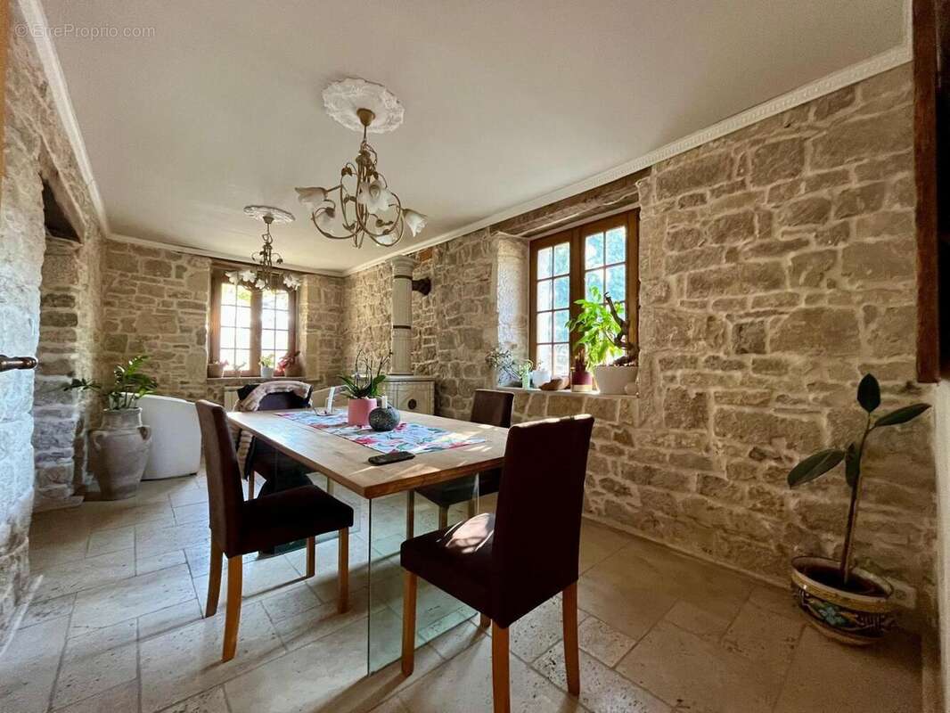 Photo 2 - Maison à PORT-LESNEY