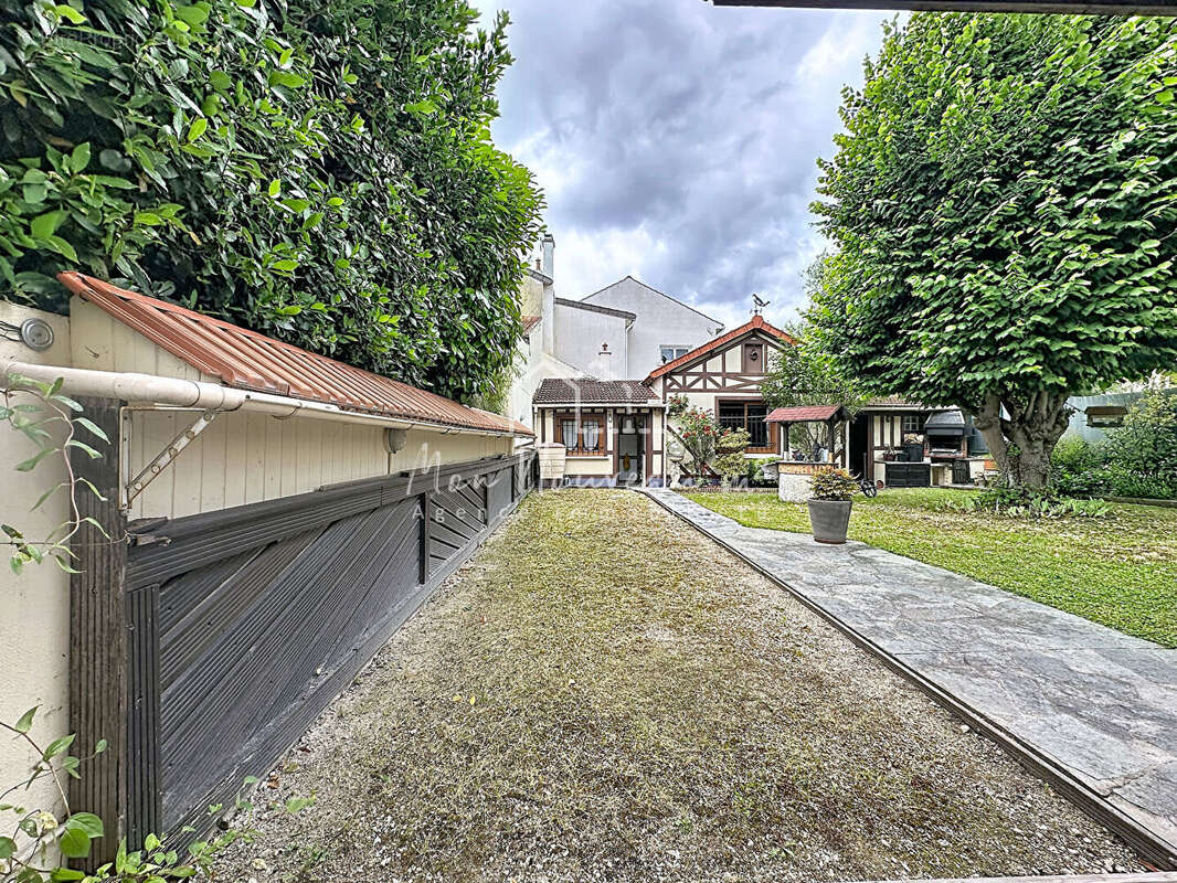 Maison à CHELLES
