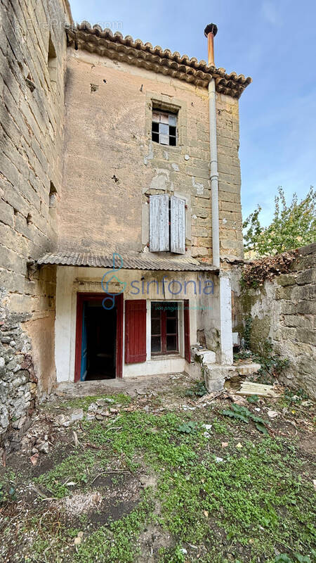 Maison à SAINT-QUENTIN-LA-POTERIE