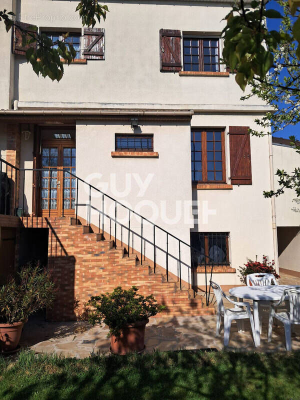 Maison à LE BLANC-MESNIL