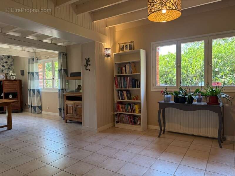 Maison t6 240 m2 - photo 14