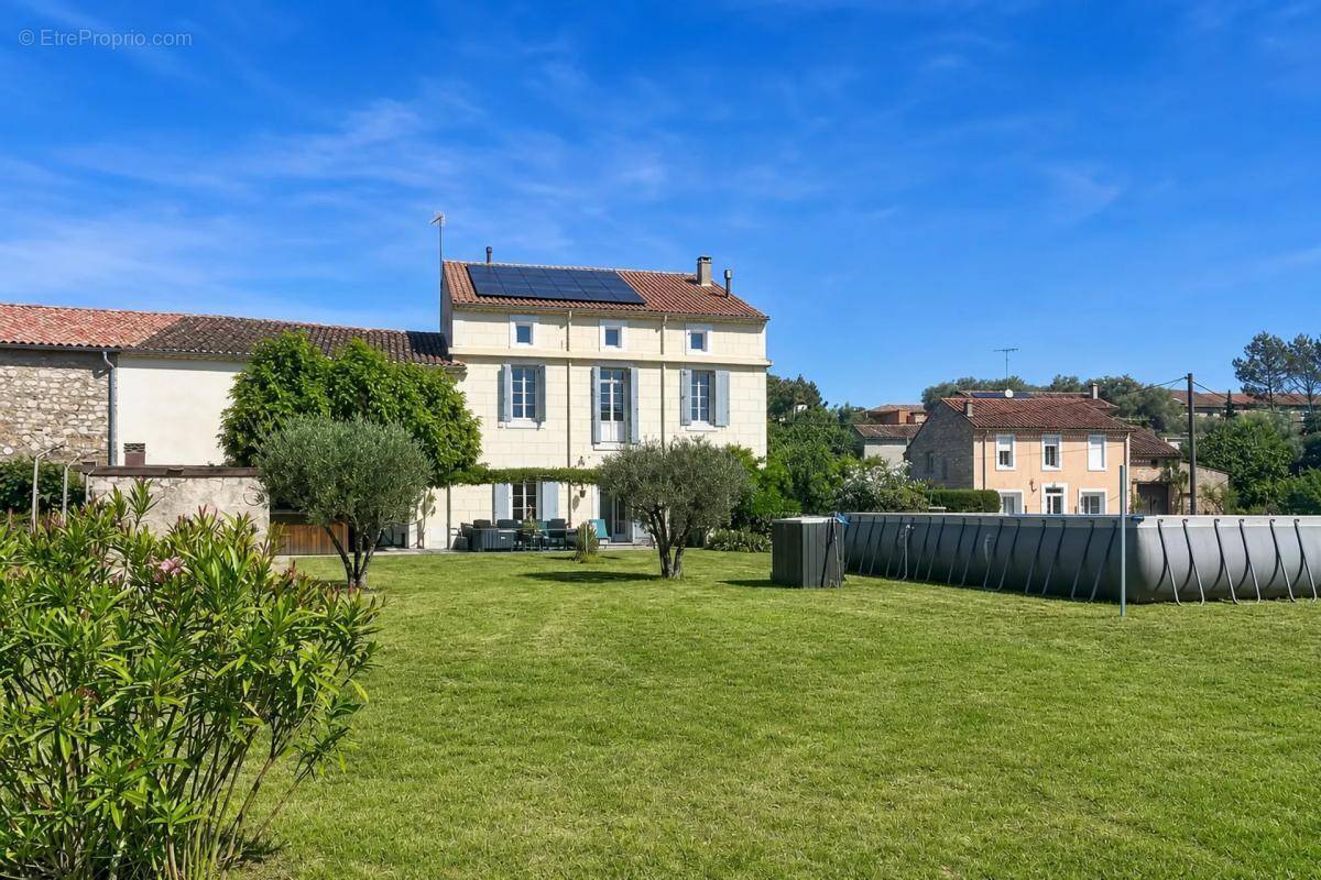 Maison à PIERRERUE