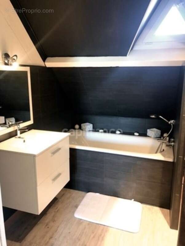 *Octeville-sur-Mer * Maison familiale 170 m², Piscine couverte, 4 chambres, Terrain 2 000 m² - photo 13