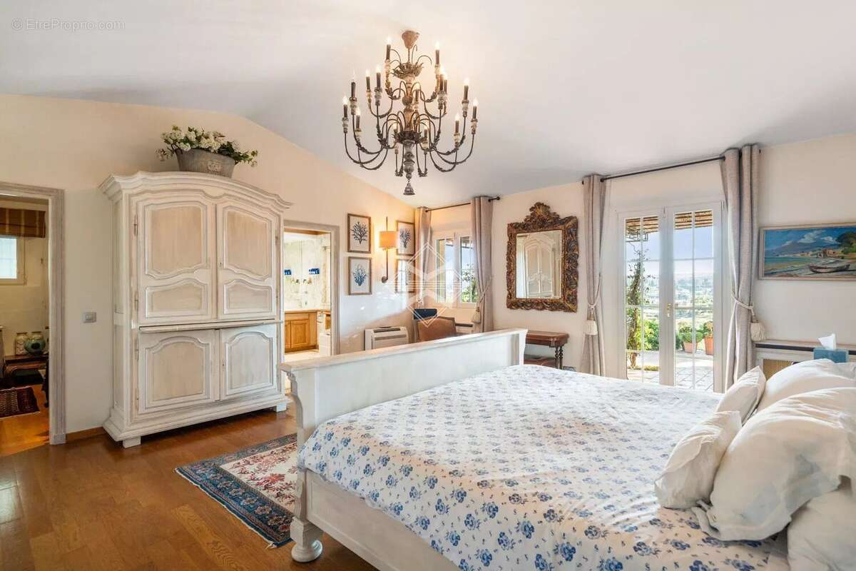 Belle villa provençale avec piscine - tennis - photo 9