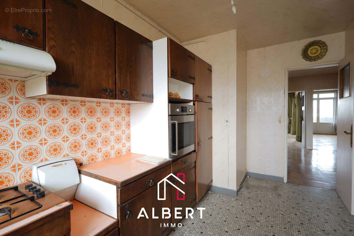Appartement à LES LILAS