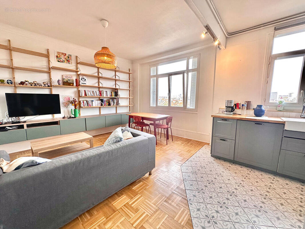 Appartement à NANTERRE