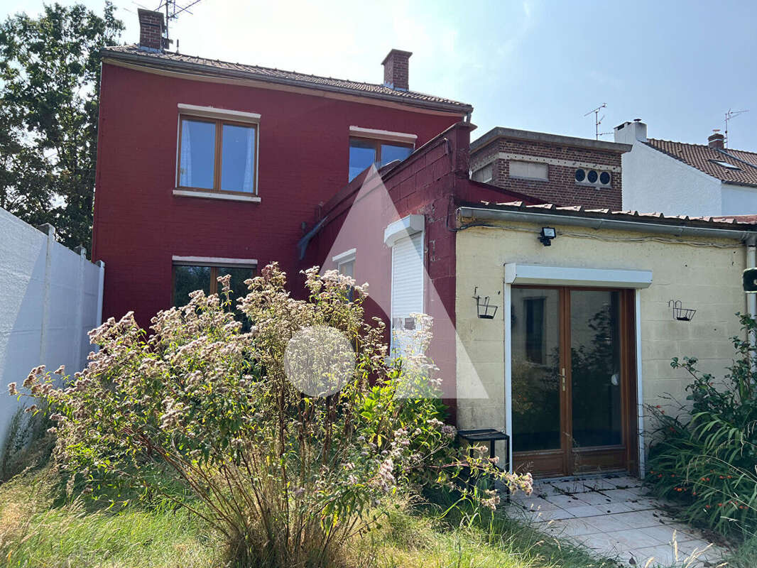 Maison à SAINT-AMAND-LES-EAUX