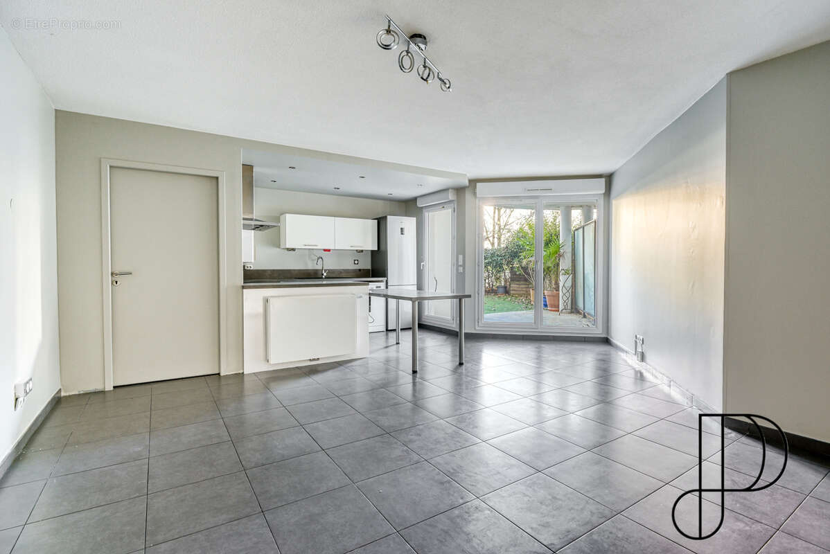 Appartement à TASSIN-LA-DEMI-LUNE