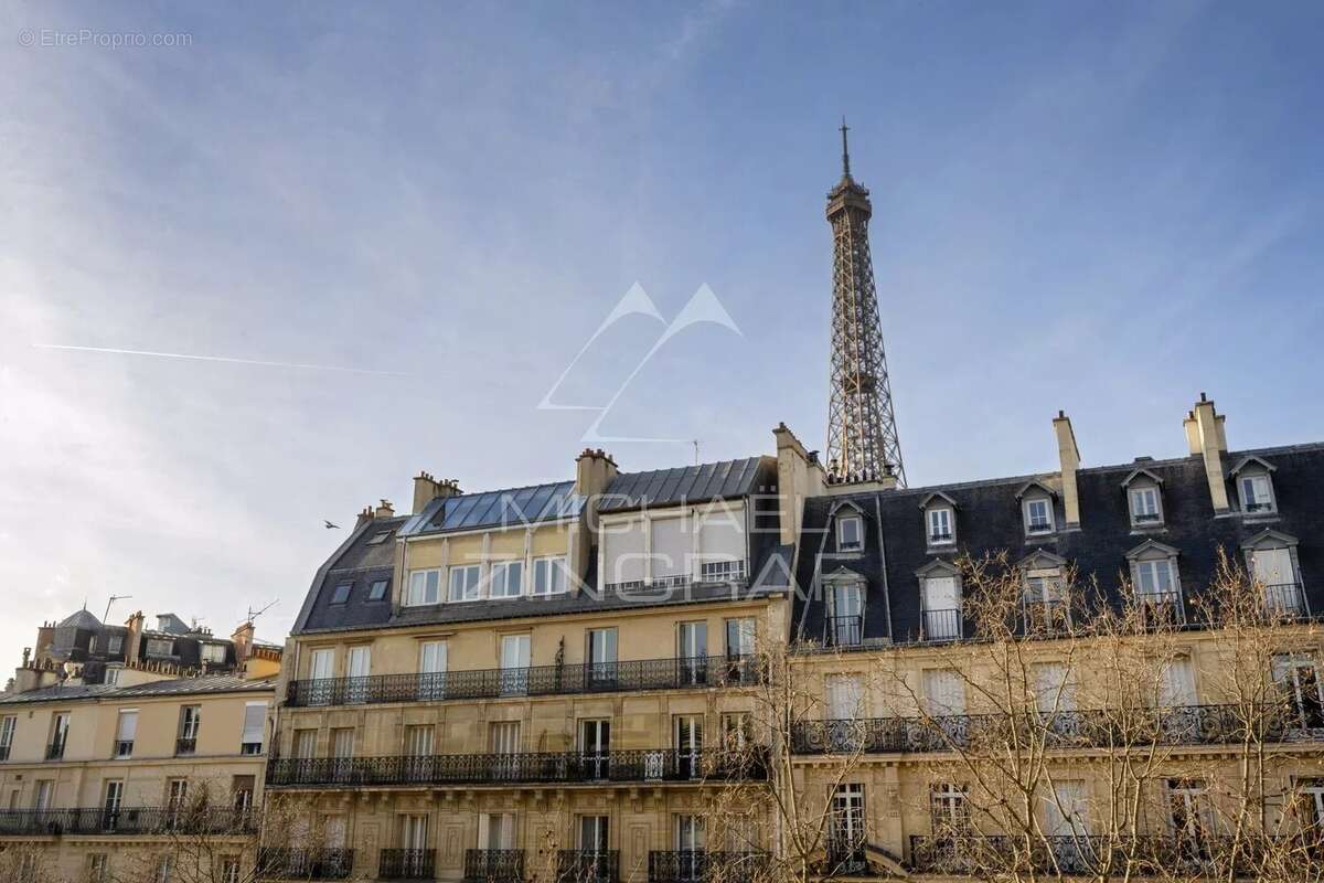 Appartement à PARIS-7E