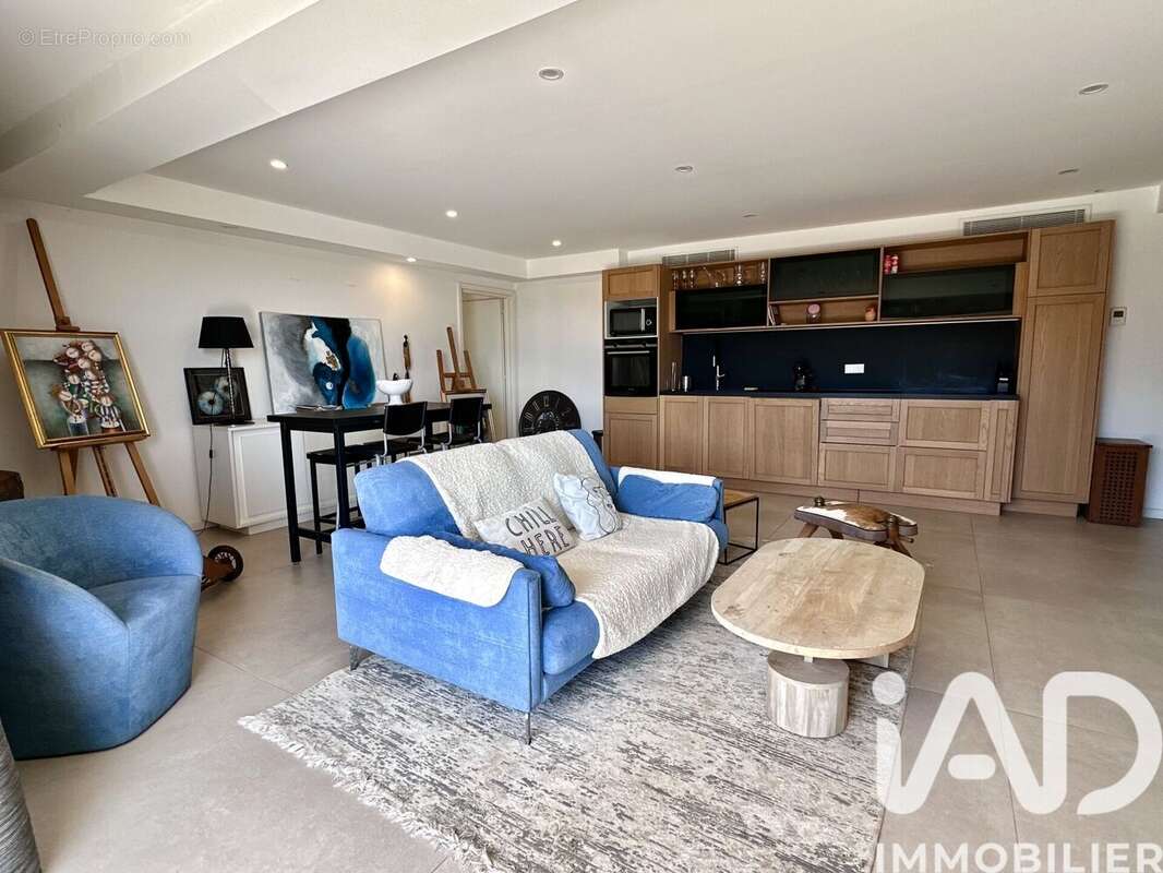 Photo 9 - Maison à ROQUEBRUNE-SUR-ARGENS