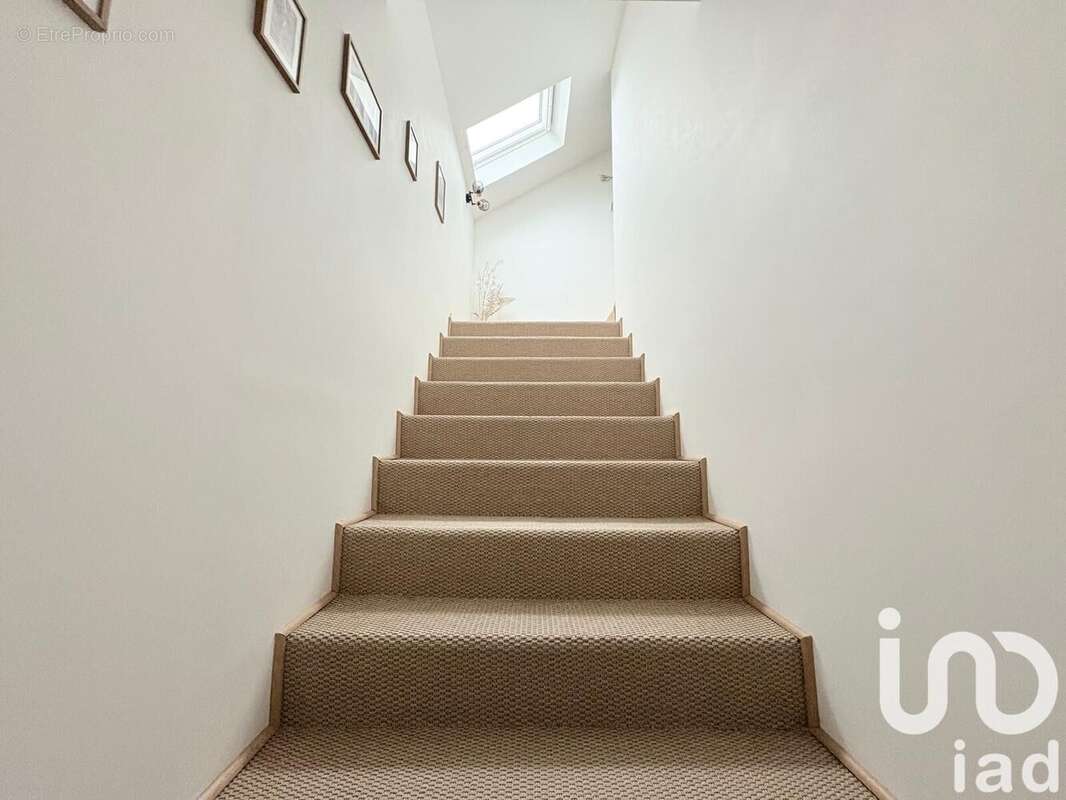 Photo 3 - Maison à FEROLLES-ATTILLY