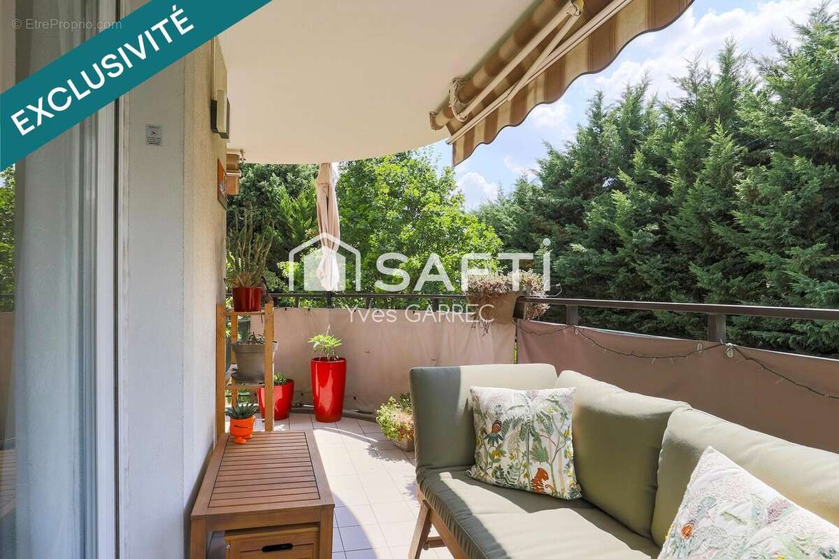 Photo 2 - Appartement à SAINT-GENIS-LAVAL