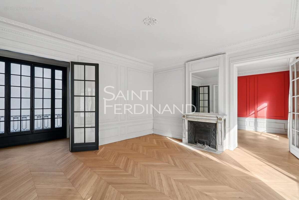 Appartement à NEUILLY-SUR-SEINE