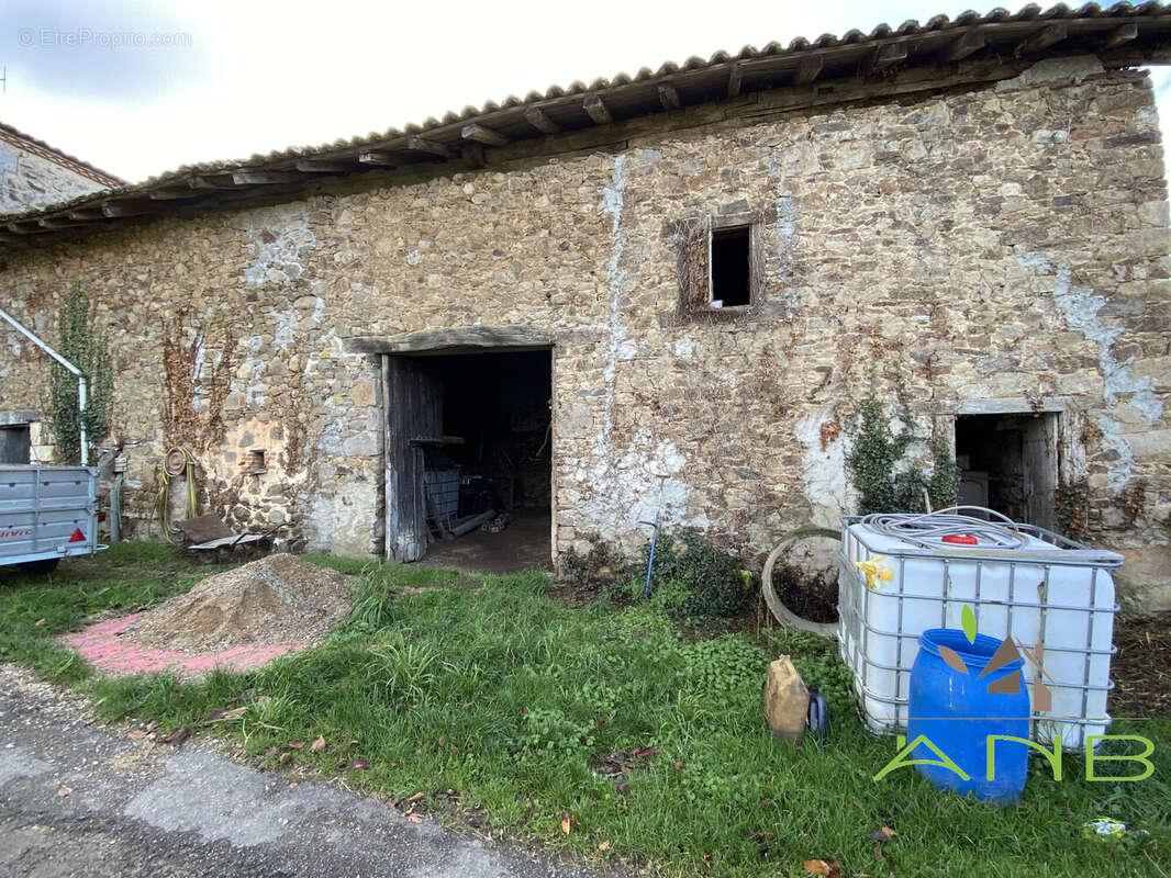 Maison à LE LINDOIS