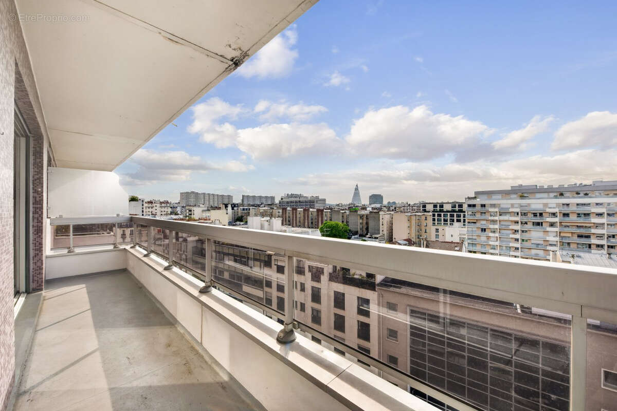 Appartement à PARIS-15E
