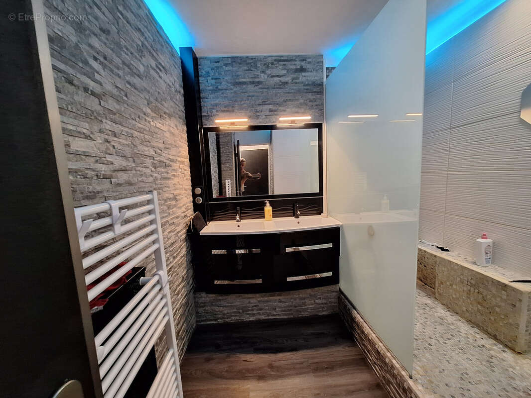 Appartement à AUBAGNE