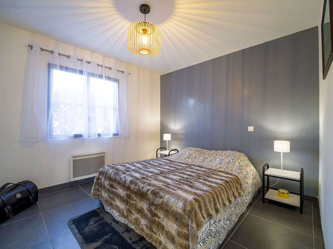 Maison à PARENTIS-EN-BORN