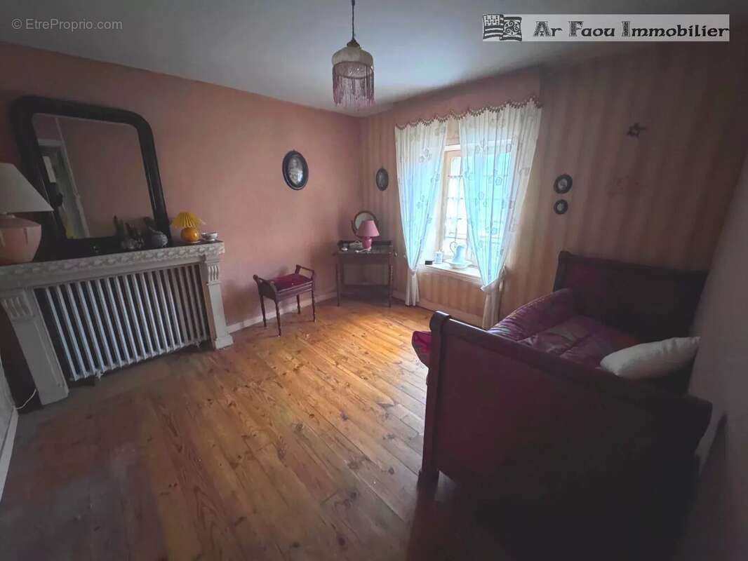 Maison à SAINT-RIVOAL