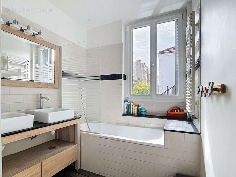 Maison à ASNIERES-SUR-SEINE