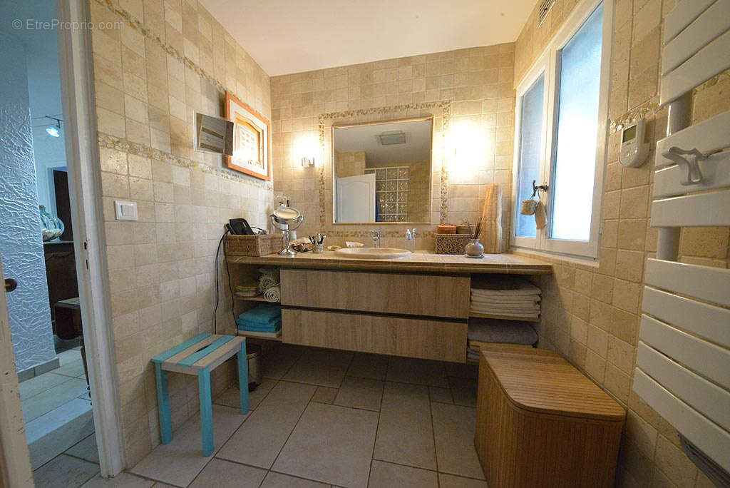 Maison à PUGET-SUR-ARGENS