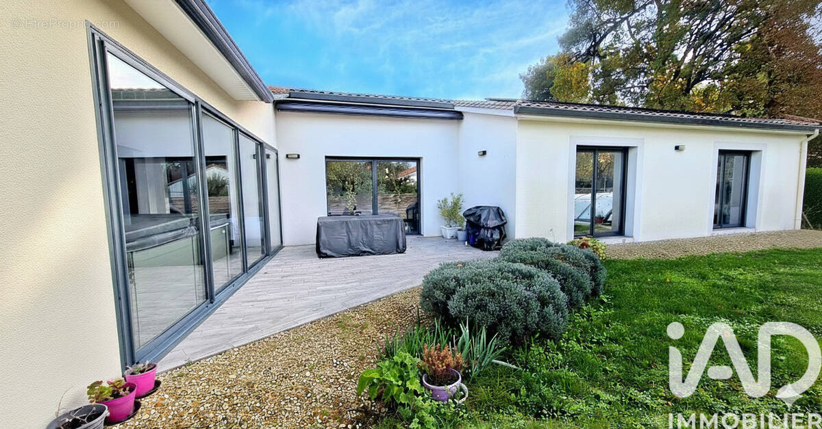 Photo 1 - Maison à LA TREMBLADE