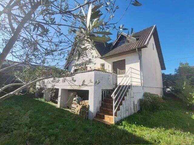 Maison à VIGNEUX-SUR-SEINE