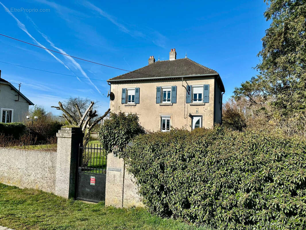 Maison à BAUDONCOURT