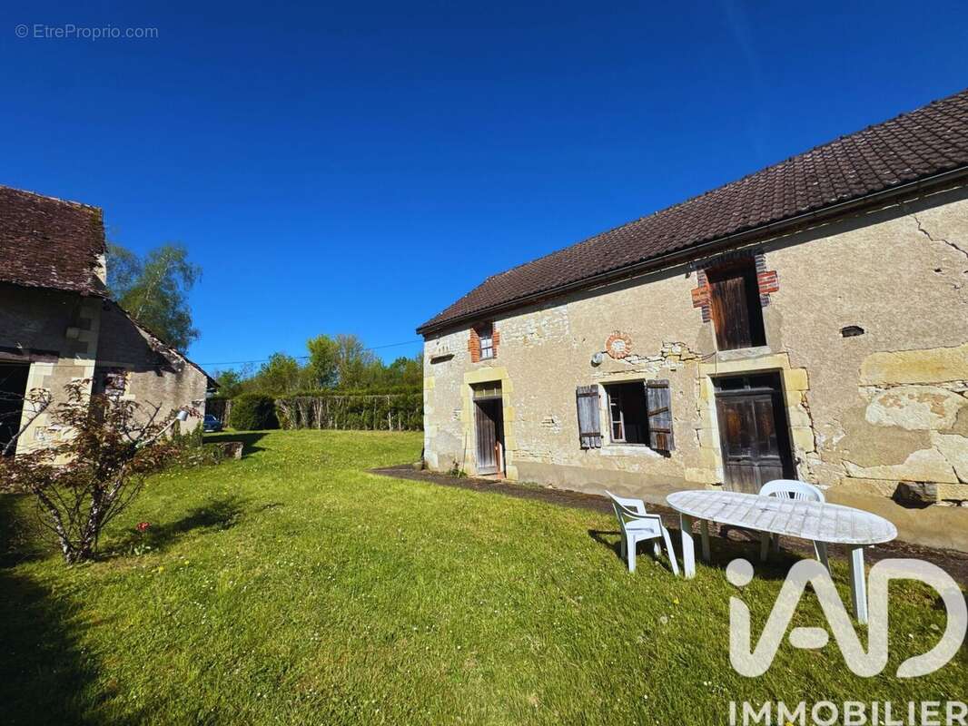 Maison 88 m² à Alligny-Cosne  - photo 2