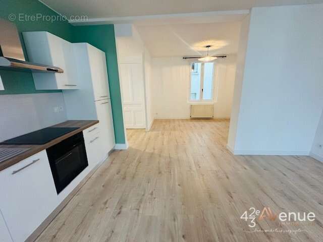 Appartement à SAINT-ETIENNE