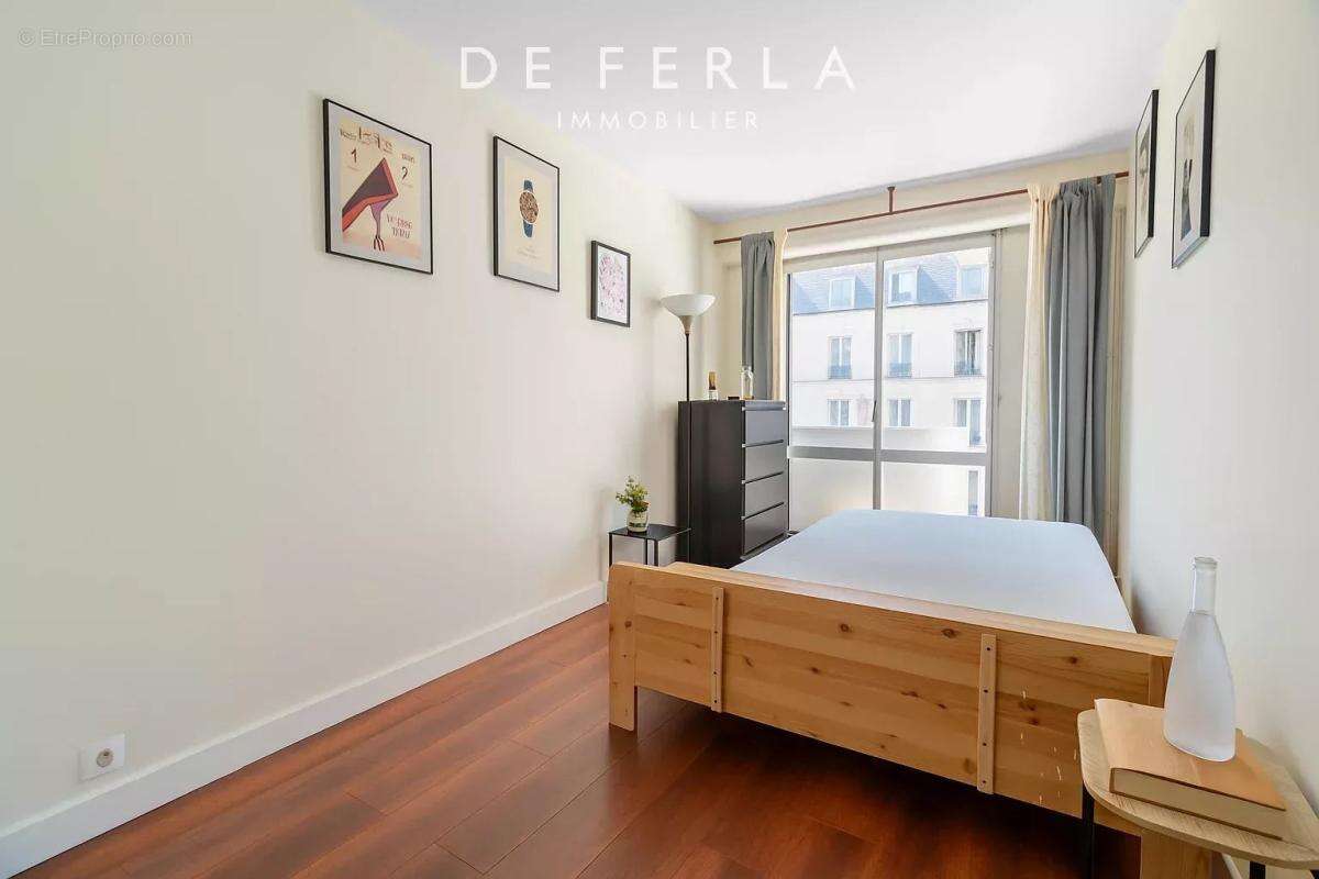 Appartement à PARIS-14E